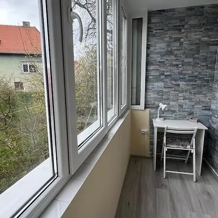 Hillside Near Center * 布拉索夫