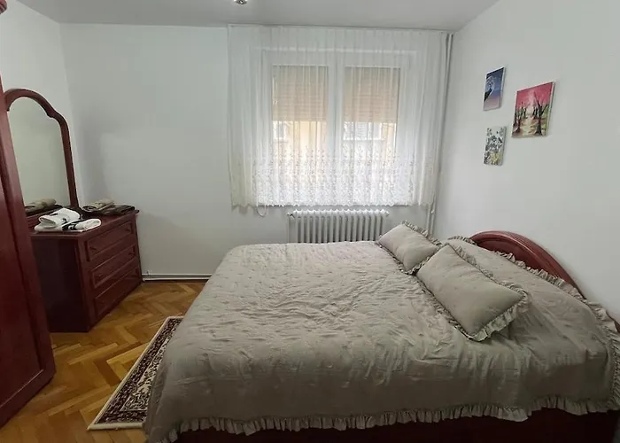 Appartement Hillside Near Center *