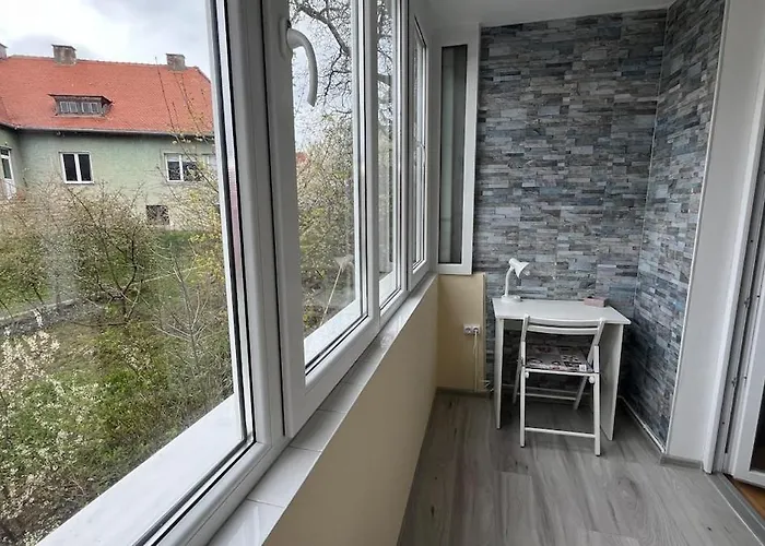 Hillside Near Center * Braşov